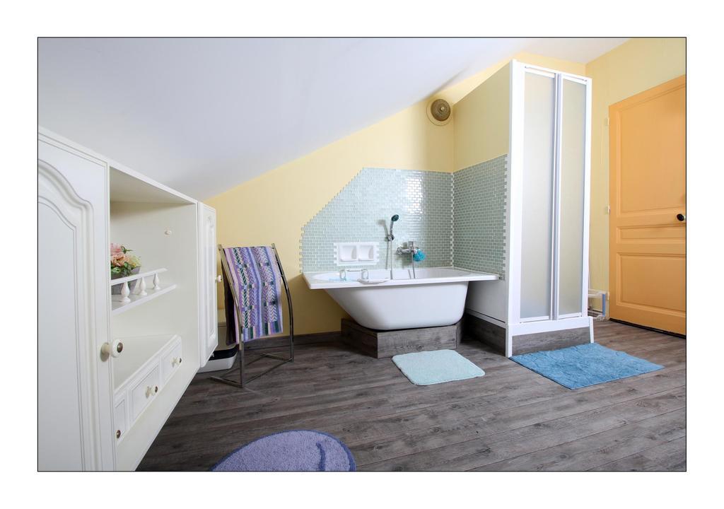 La Renardiere Saint-Sauveur-de-Montagut Habitación foto